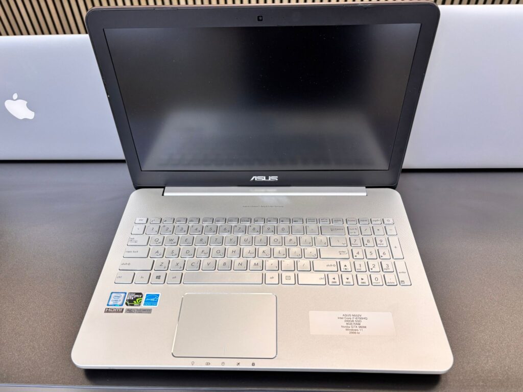 ASUS N552V Intel Core i7-6700HQ 8GB RAM 240GB SSD Nvidia GTX 960M Windows 11