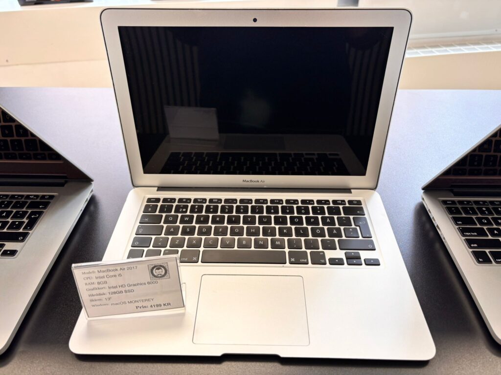 Apple MacBook Air 2017 13" Intel Core i5 8GB RAM 128GB SSD