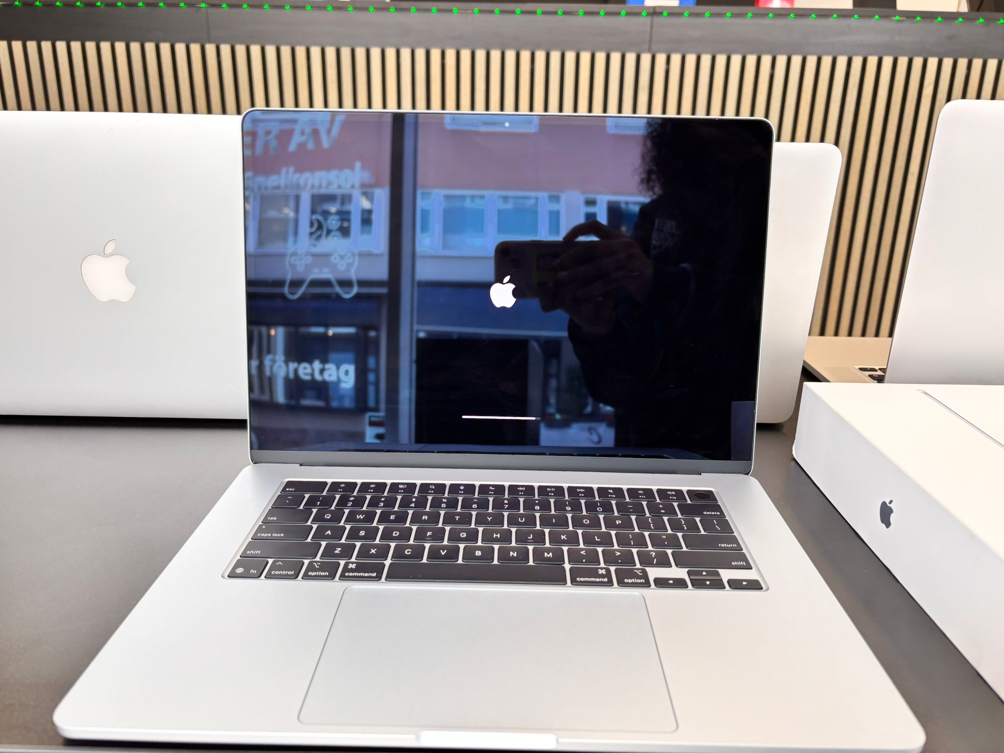 Apple MacBook Air 15-inch M4 chip 16GB 256GB