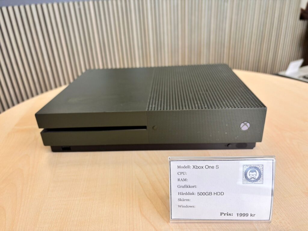 Xbox One S 500GB HDD