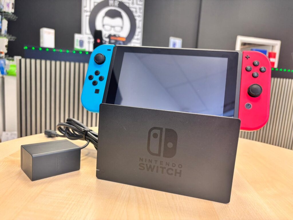 Nintendo Switch V2 | Fint skick